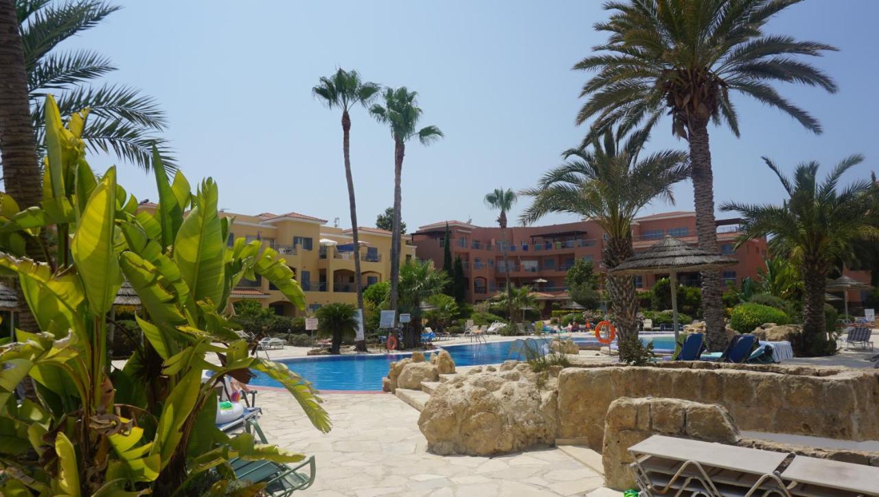 Limnaria Gardens Paphos, Near Beach Exterior photo