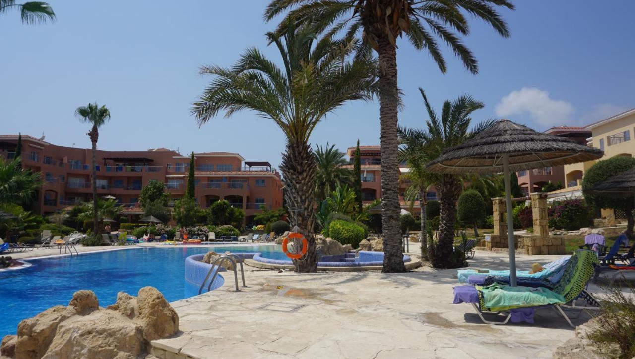 Limnaria Gardens Paphos, Near Beach Exterior photo