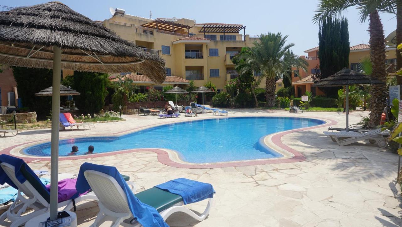 Limnaria Gardens Paphos, Near Beach Exterior photo